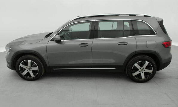 Vue 10 - Mercedes-Benz GLB 200