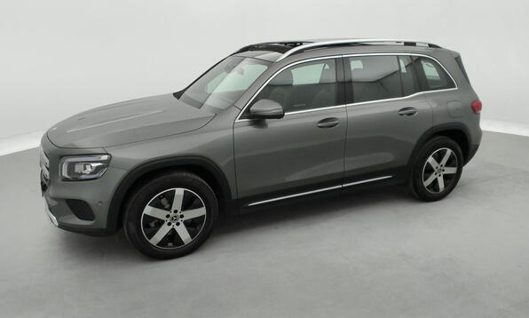 Vue 11 - Mercedes-Benz GLB 200