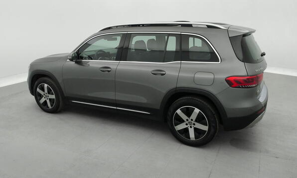 Vue 9 - Mercedes-Benz GLB 200