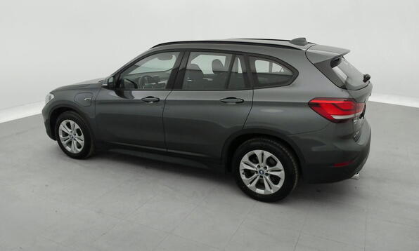 Vue 9 - BMW X1