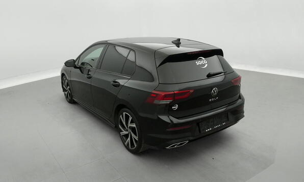 Vue 8 - Volkswagen Golf