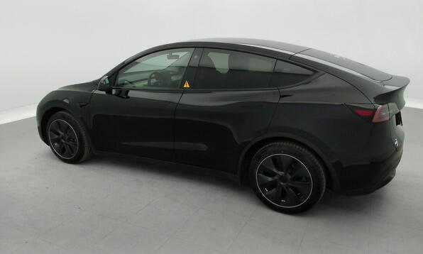 Vue 9 - Tesla Model Y