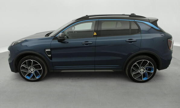 Vue 10 - Lynk & Co 01