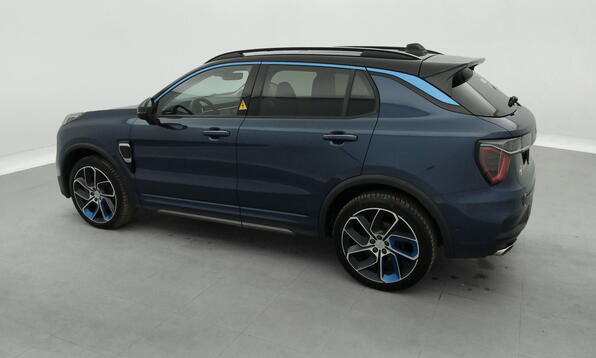 Vue 9 - Lynk & Co 01