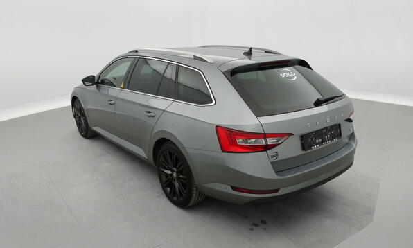 Vue 8 - Skoda Superb
