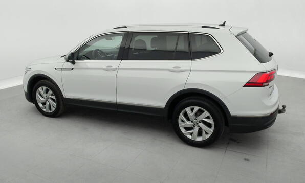 Vue 9 - Volkswagen Tiguan Allspace
