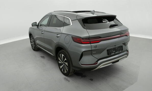Vue 8 - BYD Seal U