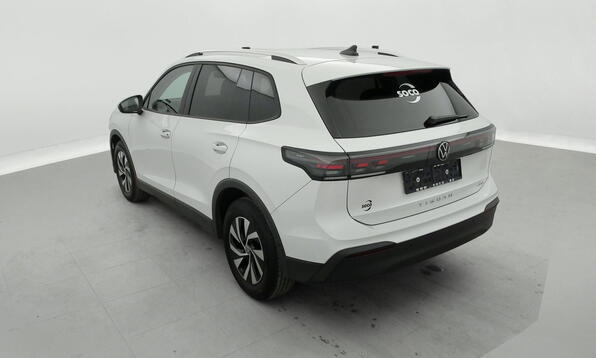 Vue 8 - Volkswagen Tiguan