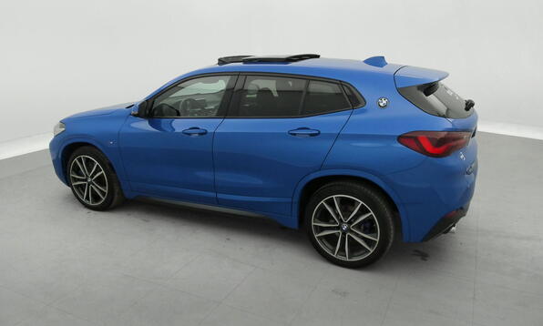 Vue 9 - BMW X2