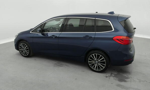 Vue 9 - BMW 218