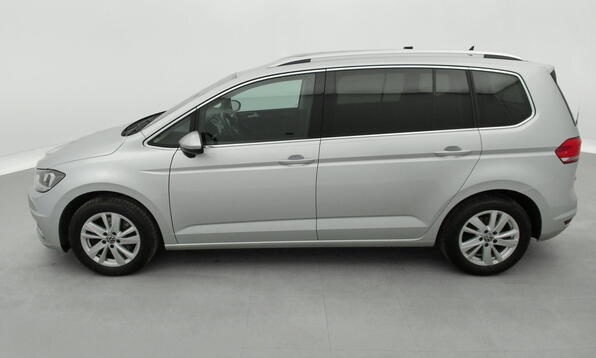 Vue 10 - Volkswagen Touran