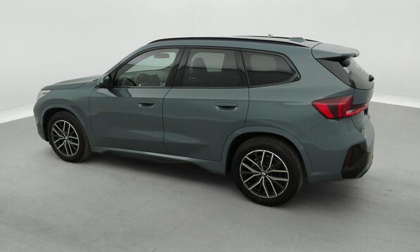 Vue 9 - BMW X1
