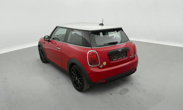 Vue 8 - MINI Cooper SE