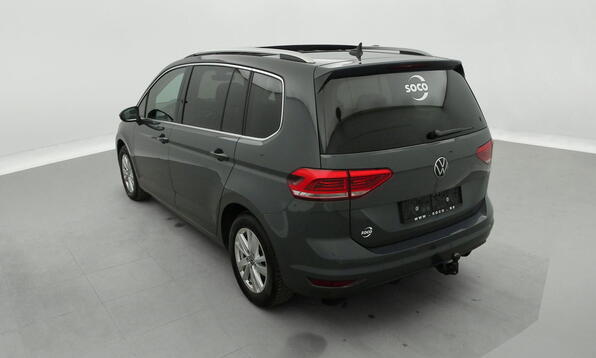 Vue 8 - Volkswagen Touran