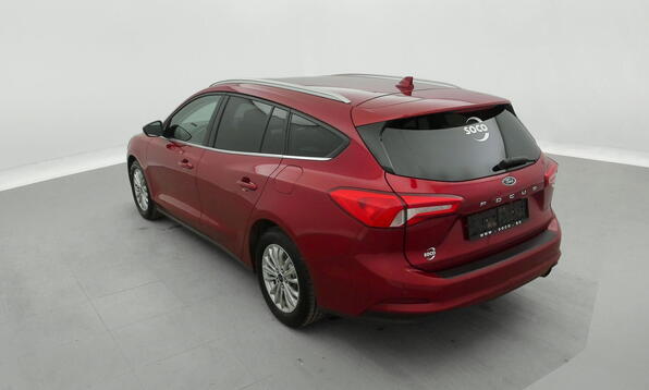 Vue 8 - Ford Focus