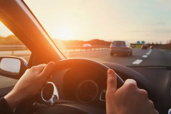Différents types de voitures d’occasion (citadine, SUV, berline et break) adaptés à chaque style de vie en Belgique